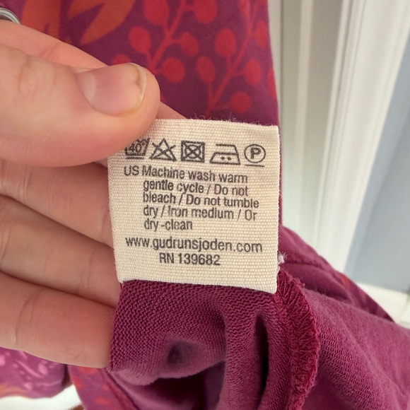 Gudrun Sjoden pink v-neck dress Sz Medium with pockets - Picture 5 of 7